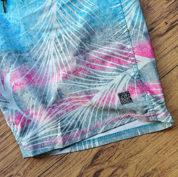Maui And Sons Board Shorts 4 Way Stretch Men's‎ 32 Multicolor EUC Beach Swimwear - Picture 7 of 7